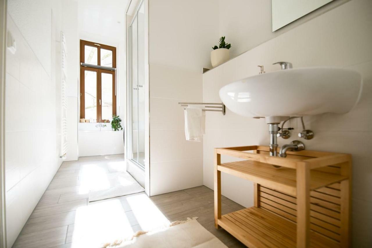 Theleaf - Design Apartment & Cafe Leipzig Ngoại thất bức ảnh